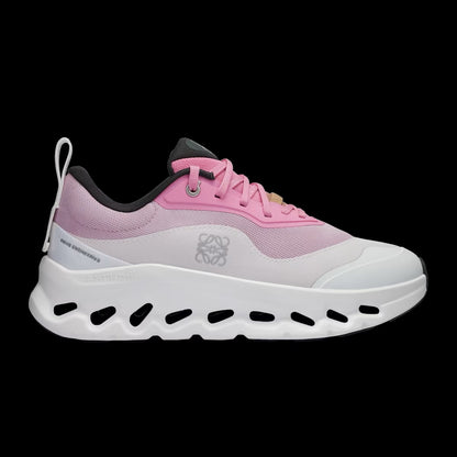 LOEWE x On Cloudtilt 2.0 en coloris rose et blanc