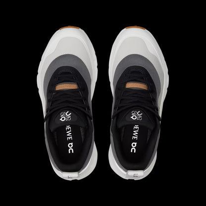 On x Loewe Cloudtilt 2 en noir et blanc