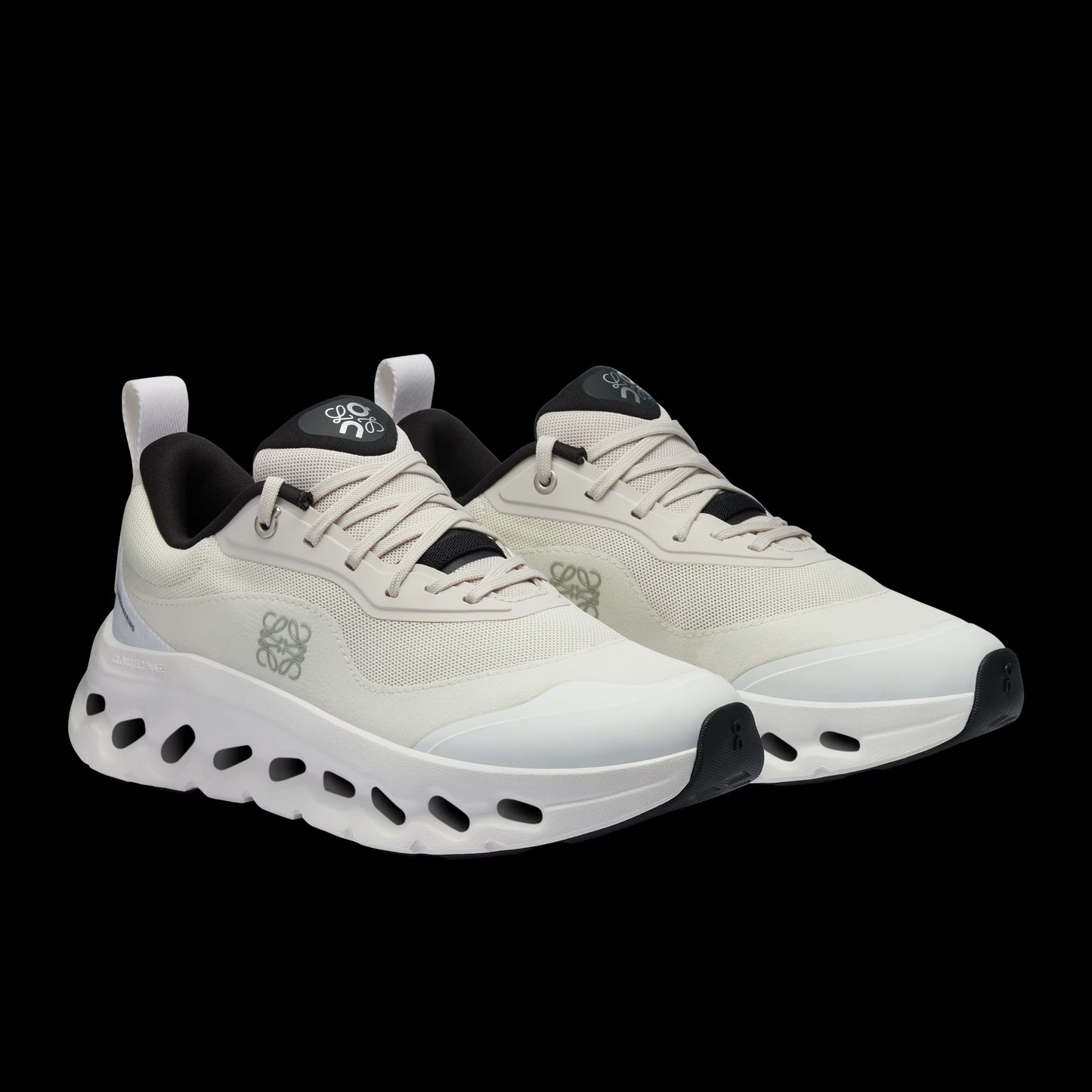 ON Cloudtilt 2 x Loewe Sand White